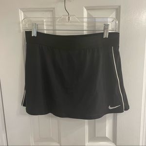 NWT black Nike tennis skirt
